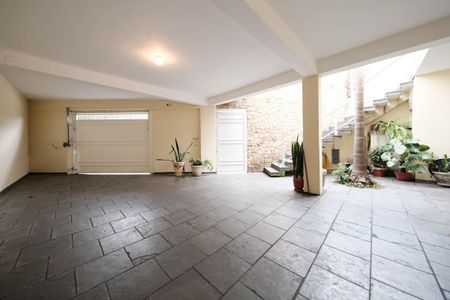 Casa para alugar com 261m², 4 quartos e 4 vagasGaragem