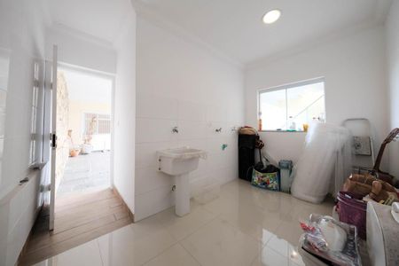 Casa para alugar com 261m², 4 quartos e 4 vagasÁrea de Serviço