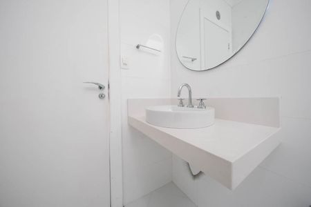 Casa para alugar com 261m², 4 quartos e 4 vagasBanheiro 1