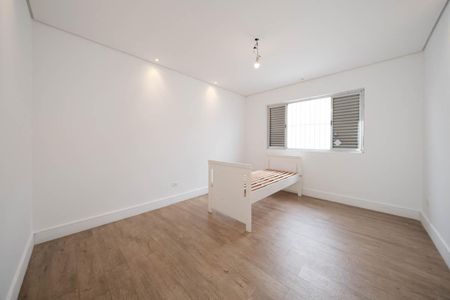 Casa para alugar com 261m², 4 quartos e 4 vagasQuarto 2