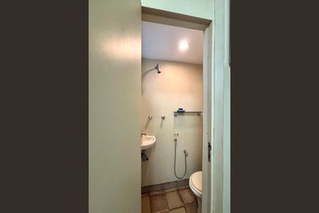 Apartamento à venda com 105m², 3 quartos e 1 vaga Apartamento à venda com 105m², 3 quartos e 1 vagaBanheiro de Serviço