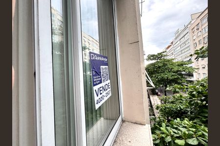 Apartamento à venda com 105m², 3 quartos e 1 vaga Apartamento à venda com 105m², 3 quartos e 1 vagaPlaca