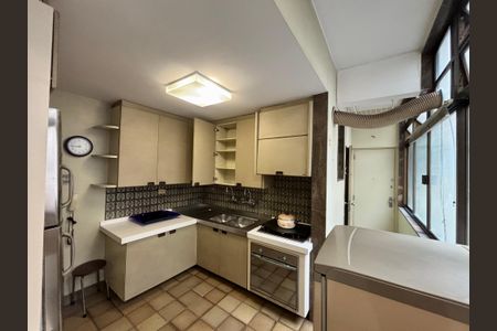 Apartamento à venda com 105m², 3 quartos e 1 vaga Apartamento à venda com 105m², 3 quartos e 1 vagaCozinha