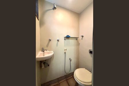 Apartamento à venda com 105m², 3 quartos e 1 vaga Apartamento à venda com 105m², 3 quartos e 1 vagaBanheiro de Serviço