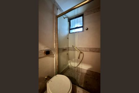 Apartamento à venda com 105m², 3 quartos e 1 vaga Apartamento à venda com 105m², 3 quartos e 1 vagaBanheiro Social