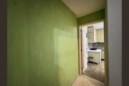 Apartamento à venda com 105m², 3 quartos e 1 vaga Apartamento à venda com 105m², 3 quartos e 1 vagaLavabo