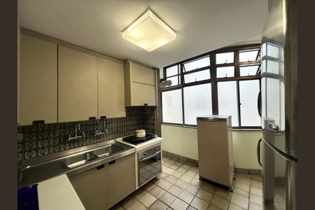 Apartamento à venda com 105m², 3 quartos e 1 vaga Apartamento à venda com 105m², 3 quartos e 1 vagaCozinha