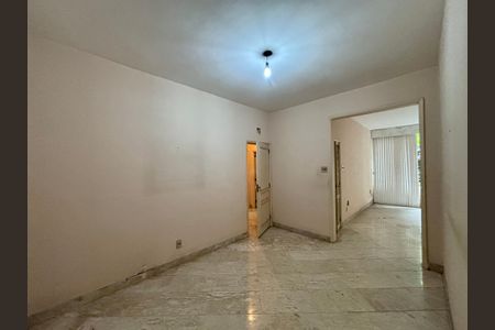 Apartamento à venda com 105m², 3 quartos e 1 vaga Apartamento à venda com 105m², 3 quartos e 1 vagaSala de Jantar
