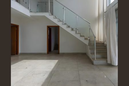 Sala de casa para alugar com 3 quartos, 306m² em São Bento, Belo Horizonte