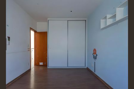 Casa para alugar com 306m², 3 quartos e 5 vagas Casa para alugar com 306m², 3 quartos e 5 vagasQuarto