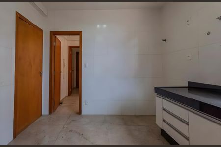 Casa para alugar com 306m², 3 quartos e 5 vagas Casa para alugar com 306m², 3 quartos e 5 vagasCozinha