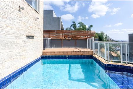 Casa para alugar com 306m², 3 quartos e 5 vagas Casa para alugar com 306m², 3 quartos e 5 vagasPiscina