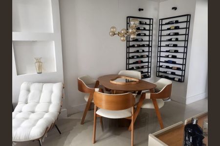 Apartamento à venda com 65m², 2 quartos e 1 vaga Apartamento à venda com 65m², 2 quartos e 1 vagaSala