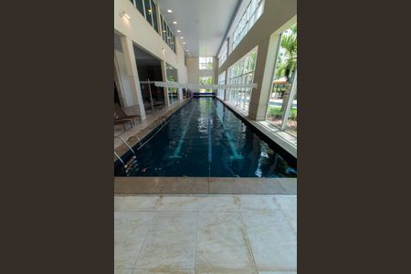 Apartamento à venda com 131m², 3 quartos e 3 vagasÁREA COMUM - PISCINA AQUECIDA