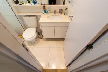 Apartamento à venda com 131m², 3 quartos e 3 vagasBANHEIRO DA SUITE 1