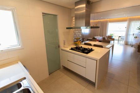 Apartamento à venda com 131m², 3 quartos e 3 vagasCOZINHA