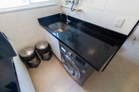 Apartamento à venda com 131m², 3 quartos e 3 vagasÁREA DE SERVIÇO