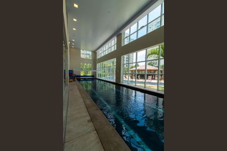 Apartamento à venda com 131m², 3 quartos e 3 vagasÁREA COMUM - PISCINA AQUECIDA