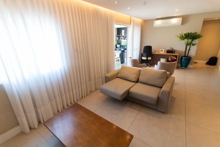 Apartamento à venda com 131m², 3 quartos e 3 vagasSALA