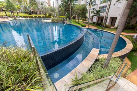 Apartamento à venda com 131m², 3 quartos e 3 vagasÁREA COMUM - PISCINA