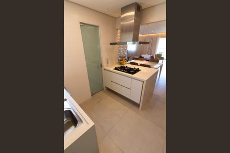 Apartamento à venda com 131m², 3 quartos e 3 vagasCOZINHA