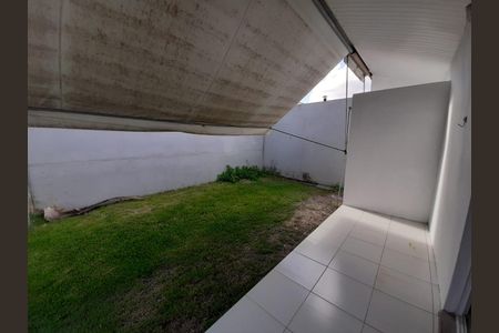 Área Externa de casa de condomínio para alugar com 2 quartos, 56m² em Santo Afonso, Novo Hamburgo