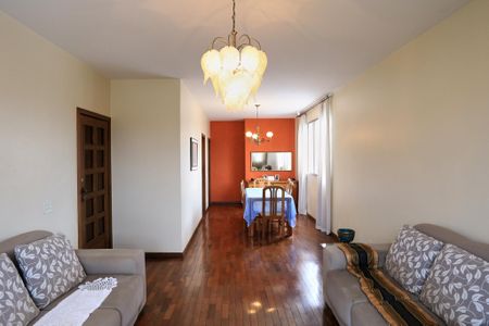 Apartamento à venda com 150m², 3 quartos e 2 vagasSala