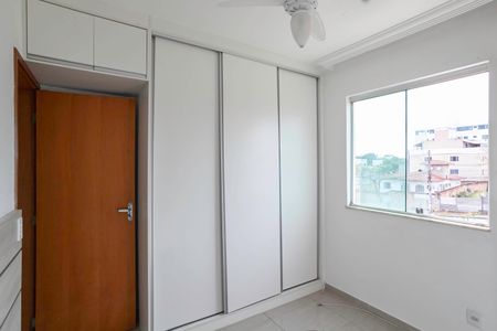 Apartamento à venda com 82m², 2 quartos e 1 vagaQuarto 2