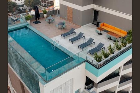 Studio à venda com 25m², 1 quarto e sem vagaÁrea comum - Piscina