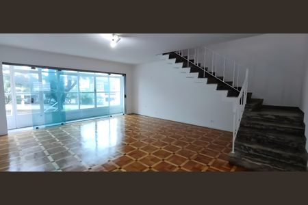 Sala de casa à venda com 3 quartos, 200m² em Cambuci, São Paulo