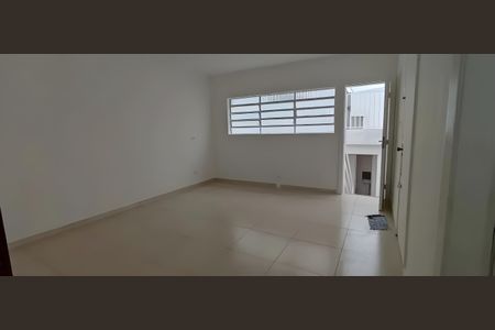 Quarto de casa à venda com 3 quartos, 200m² em Cambuci, São Paulo