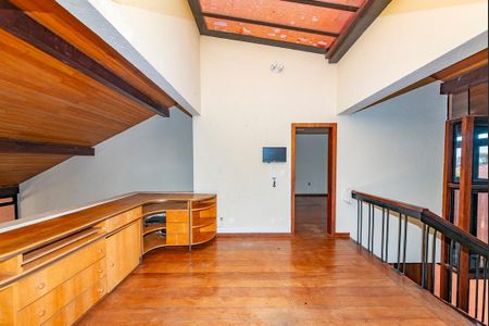 Casa à venda com 470m², 4 quartos e 4 vagas Casa à venda com 470m², 4 quartos e 4 vagasSala 3