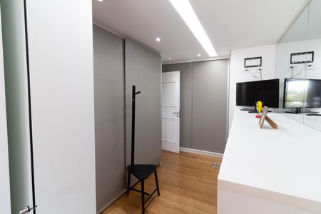 Apartamento à venda com 148m², 4 quartos e 4 vagas Apartamento à venda com 148m², 4 quartos e 4 vagasSuíte 2