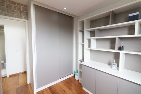 Apartamento à venda com 148m², 4 quartos e 4 vagas Apartamento à venda com 148m², 4 quartos e 4 vagasQuarto 2