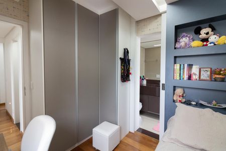 Apartamento à venda com 148m², 4 quartos e 4 vagas Apartamento à venda com 148m², 4 quartos e 4 vagasSuíte 1