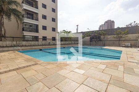 Apartamento à venda com 148m², 4 quartos e 4 vagas Apartamento à venda com 148m², 4 quartos e 4 vagasÁrea comum - Piscina