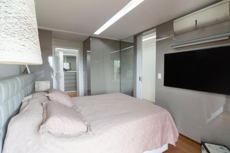 Apartamento à venda com 148m², 4 quartos e 4 vagas Apartamento à venda com 148m², 4 quartos e 4 vagasSuíte 2