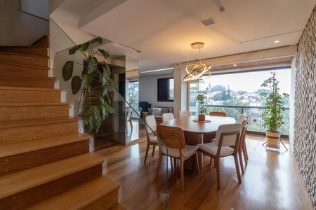 Apartamento à venda com 148m², 4 quartos e 4 vagas Apartamento à venda com 148m², 4 quartos e 4 vagasSala de jantar