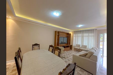 Sala de casa para alugar com 3 quartos, 204m² em Vila Anglo Brasileira, São Paulo