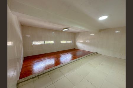 Casa para alugar com 204m², 3 quartos e 2 vagas Casa para alugar com 204m², 3 quartos e 2 vagasQuarto de Serviço