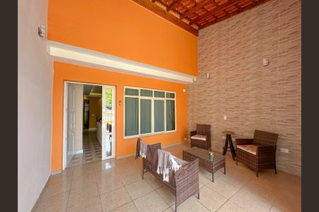 Casa para alugar com 204m², 3 quartos e 2 vagas Casa para alugar com 204m², 3 quartos e 2 vagasTerraço