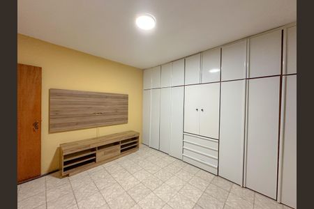 Casa para alugar com 204m², 3 quartos e 2 vagas Casa para alugar com 204m², 3 quartos e 2 vagasQuarto 2