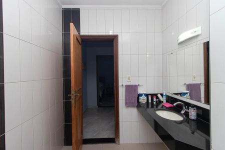 Casa à venda com 270m², 4 quartos e 6 vagasBanheiro
