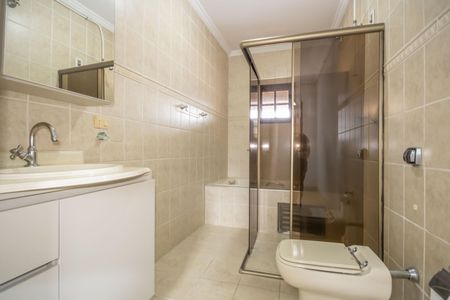 Casa à venda com 188m², 3 quartos e 2 vagas Casa à venda com 188m², 3 quartos e 2 vagasBanheiro da Suíte