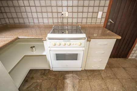 Casa à venda com 188m², 3 quartos e 2 vagas Casa à venda com 188m², 3 quartos e 2 vagasCozinha