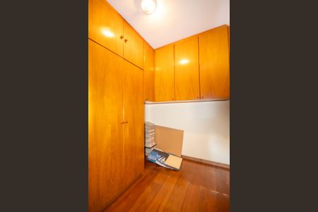 Casa à venda com 188m², 3 quartos e 2 vagas Casa à venda com 188m², 3 quartos e 2 vagasQuarto 3