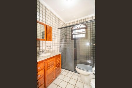 Casa à venda com 188m², 3 quartos e 2 vagas Casa à venda com 188m², 3 quartos e 2 vagasBanheiro 3