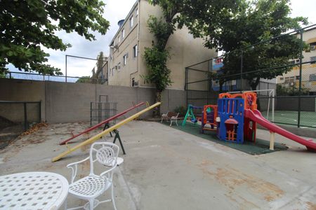 Apartamento para alugar com 51m², 2 quartos e 1 vagaÁrea comum - Playground