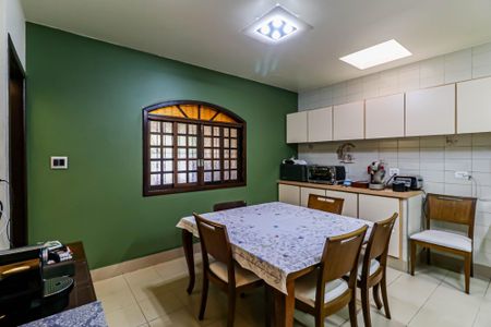 Casa à venda com 259m², 3 quartos e 4 vagasCozinha