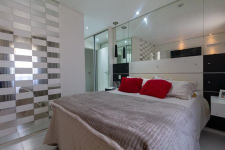 Apartamento à venda com 115m², 3 quartos e 2 vagas Apartamento à venda com 115m², 3 quartos e 2 vagasQuarto 2